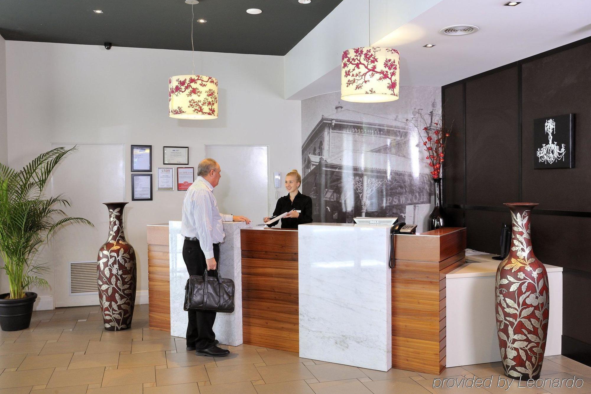 Metro Hotel Ipswich International ภายนอก รูปภาพ