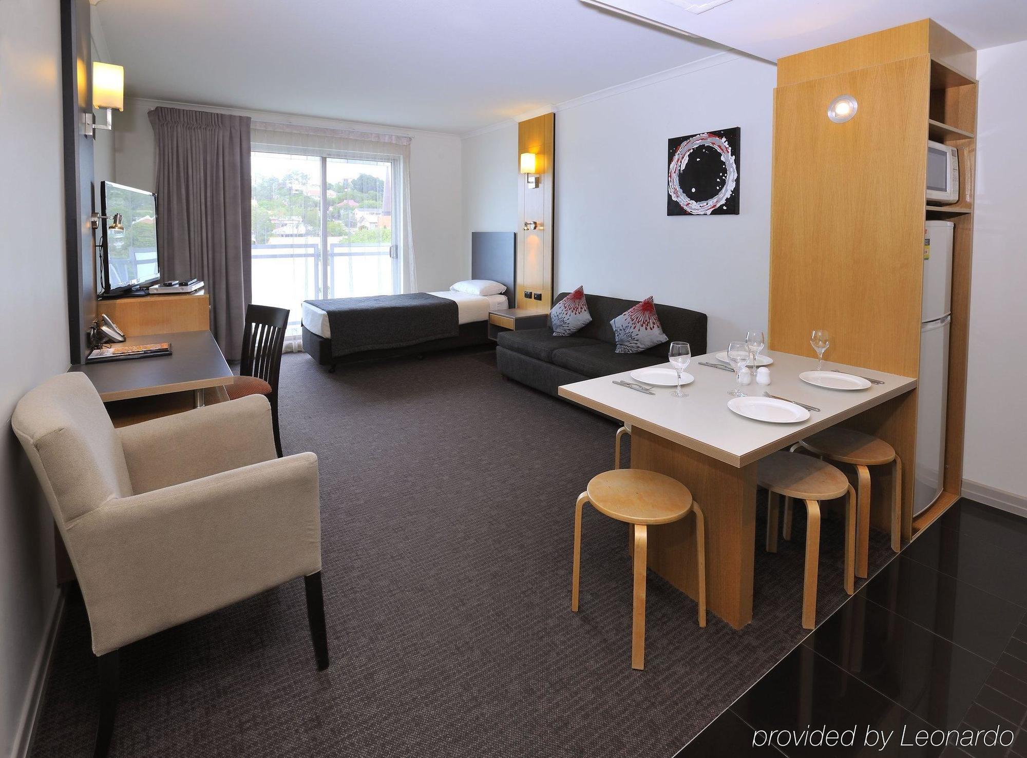 Metro Hotel Ipswich International ภายนอก รูปภาพ