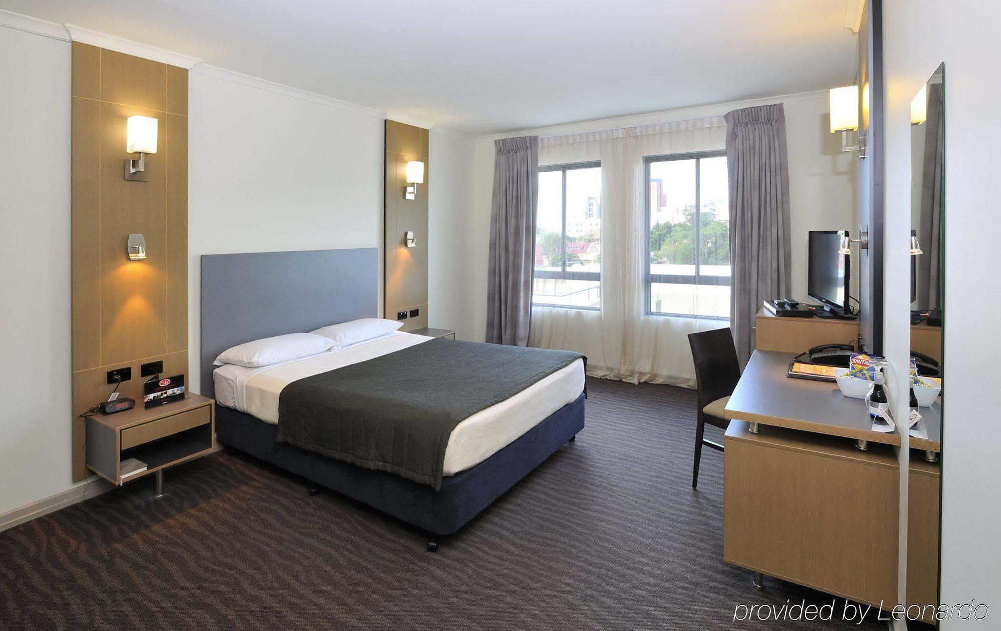 Metro Hotel Ipswich International ภายนอก รูปภาพ